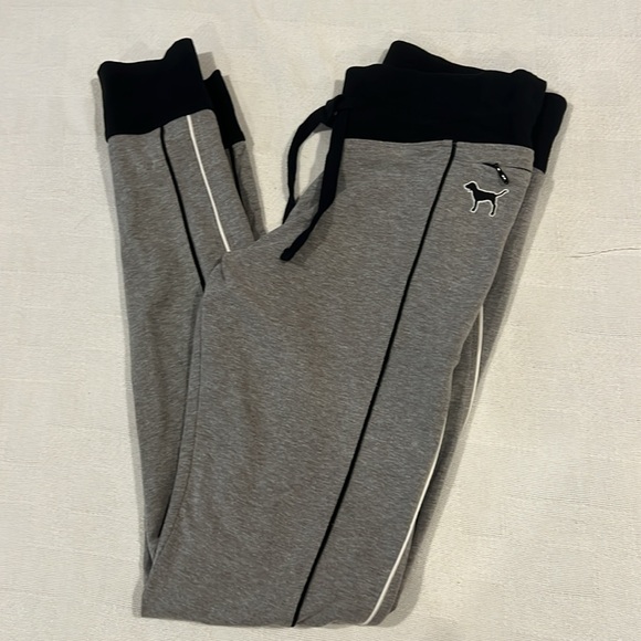 Victoria Secret leggings - Picture 2 of 5